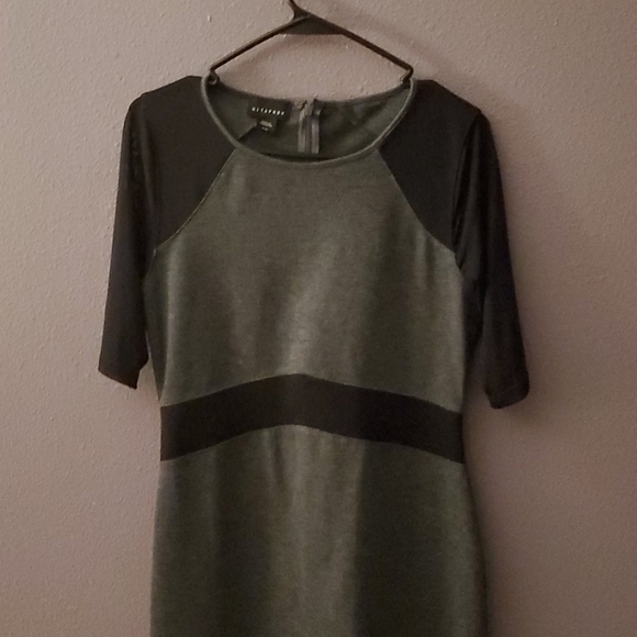 Bodycon dress - Picture 3 of 3